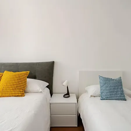 3 Min Da Stazione Garibaldi E Corso Terrazzo Milan